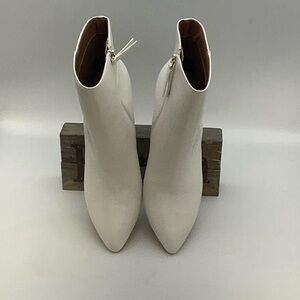 Madden Girl Chic Cream Zipper Ankle Boots